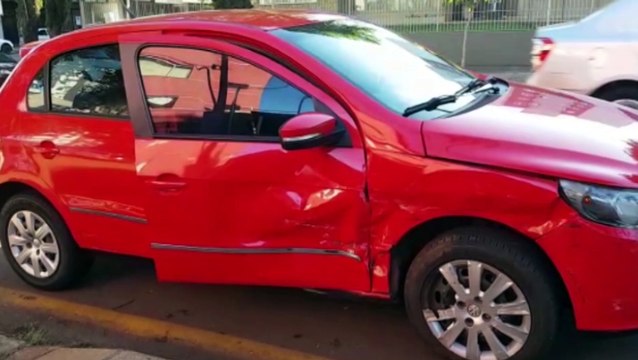 Mulheres ficam feridas após colisão entre carros na Região Central