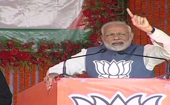 नोटबंदी पर बोले पीएम मोदी, कांग्रेस पर साधा निशाना