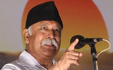 मोहन भागवत के सेना बयान पर मचा बवाल, संघ की सफाई