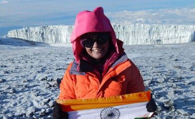मिलिए माउंट मनास्लू पर चढ़ने वाली पहली भारतीय महिला IPS अपर्णा कुमार से