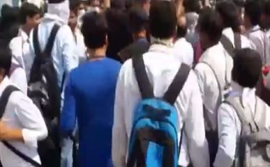 UP: बीएचयू के बाद पूर्वांचल यूनिवर्सिटी में बेखौफ हुए मनचले