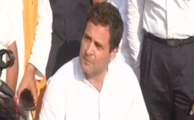 अमेठी पहुंचे राहुल गांधी, केंद्र सरकार पर बोला हमला