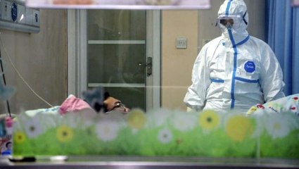 Bilim insanları, koronavirüsün bir erken belirtisini daha tespit etti! Ayaklarınıza dikkat edin