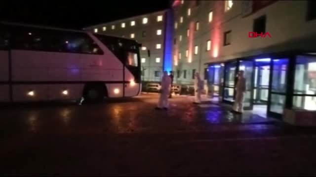 Suudi Arabistan'dan getirilen 80 Türk, Burdur'da yurtlara yerleştirildi