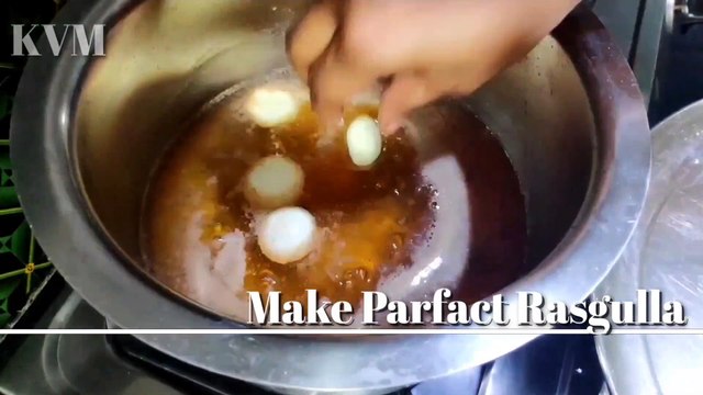 Perfect Rasgulla Banane ka Tarika | sponge Chenna Rasgulla Bengali Style me | Rasgulla Recipe | KVM