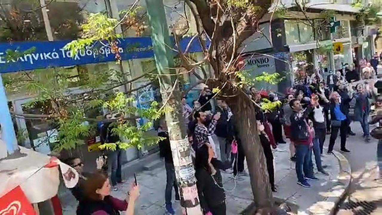 Απίστευτο! Η Άλκηστις Πρωτοψάλτη βγήκε στους δρ...