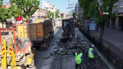 Bursa’da 2 haftada 30 bin ton asfalt döküldü