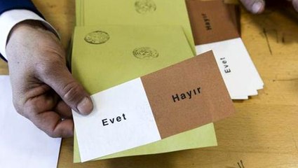 "Cumhurbaşkanlığı sisteminden memnun musunuz?" anketine katılanların %48'i "Hayır" yanıtını verdi