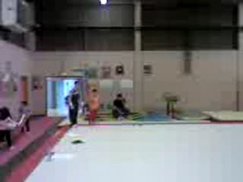 Moi rondade flip tendu