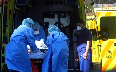 İngiltere'de 25 Nisan'da açıklanan verilere göre koronavirüs ölümleri 20 bini geçti