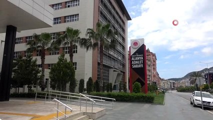 Alanya'da çaldıkları lüks motosikletleri parçalara ayıran 3 şüpheli tutuklandı