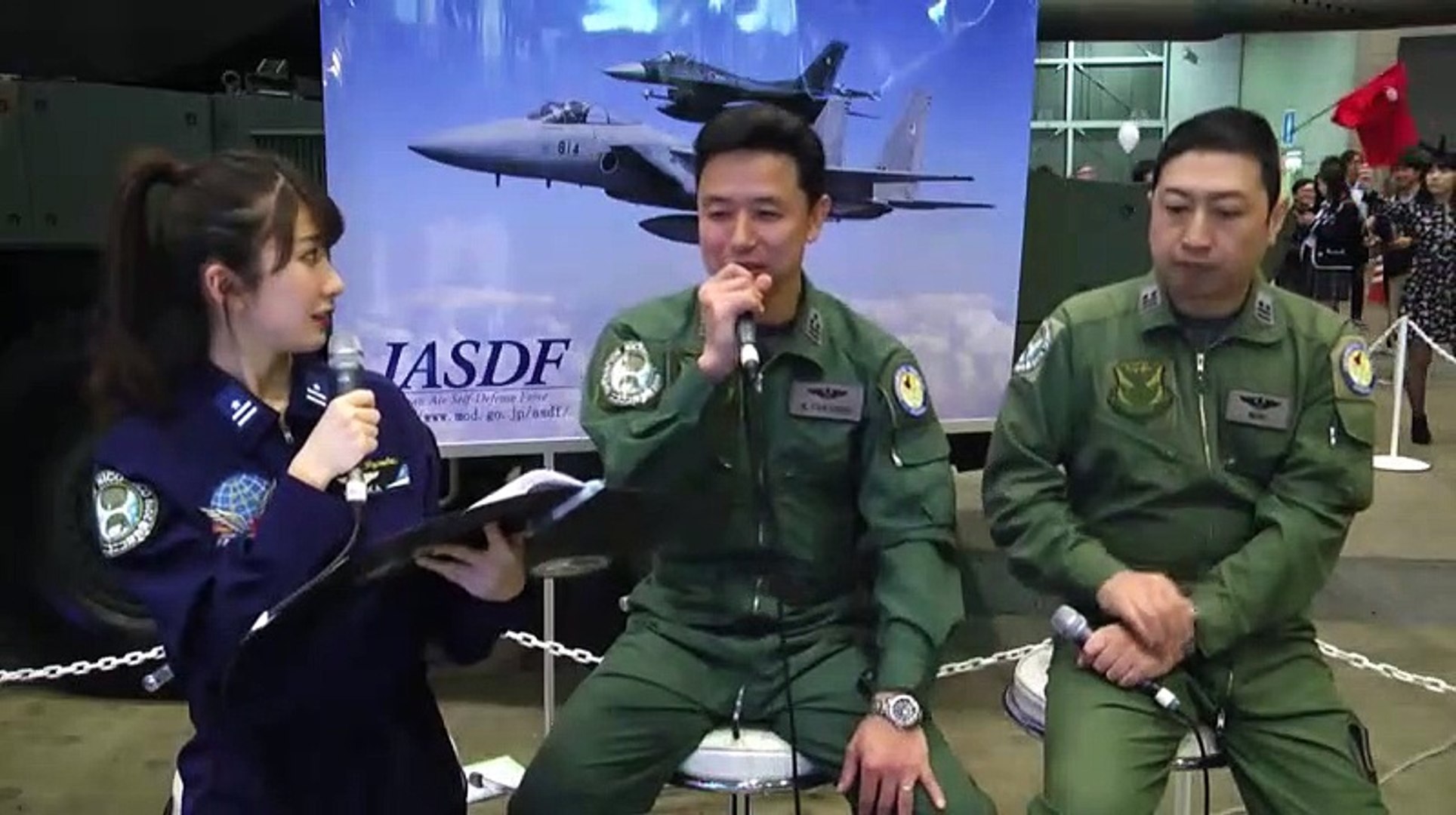 自衛隊ブース ニコニコ超会議19 Day2 航空自衛隊 トークショー テストパイロット 石田晴香さん 動画 Dailymotion