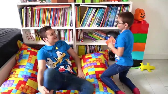 24H JE FAIS TOUT COMME MON PETIT FRÈRE ! (Néo copie Swan pendant 24 heures)