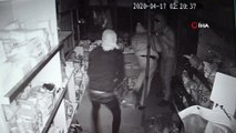 Hırsızlar girdikleri büfeden iş yeri sahibinin ayakkabılarını bile çaldılar...Hırsızlık anlar kamerada