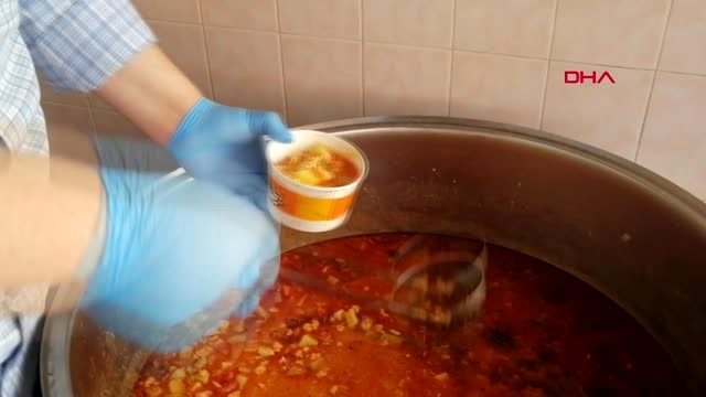 BALIKESİR Sındırgı'da iftar çadırı kurulmadı, yemekler evlere dağıtılıyor