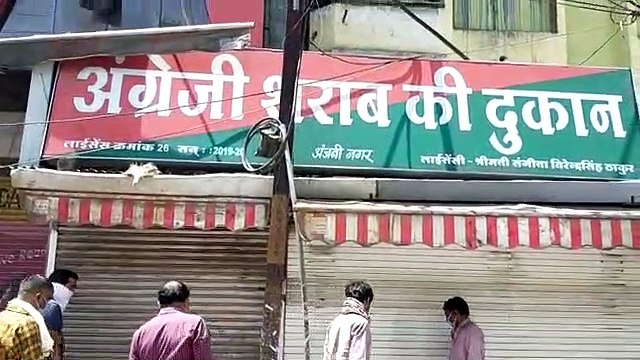 इंदौर: लॉक डाउन के बीच शहर में शराब दुकान के टूटे ताले, हजारों की हुई चोरी