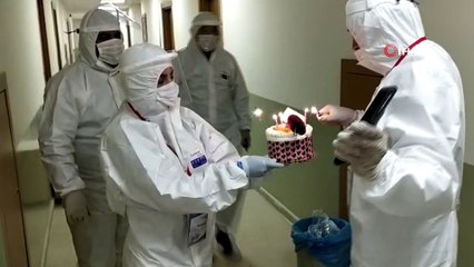 Karantinadaki vatandaşlara doğum günü sürprizi