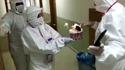 Karantinadaki vatandaşlara doğum günü sürprizi
