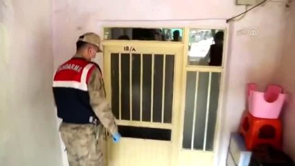 Evinden çıkamayan yaşlı vatandaşın şofben ihtiyacını Mehmetçik karşıladı