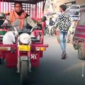 The Story Of Binota Gayen, First Woman E-Rickshaw Driver Of Govindpuri