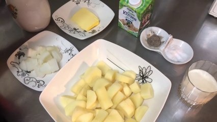طريقة عمل شوربة البطاطس بالكريمة