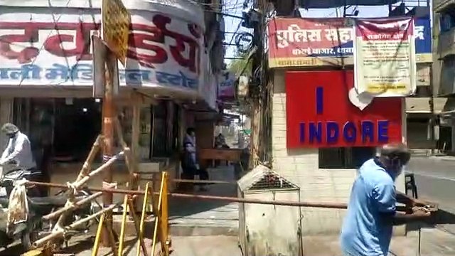 बंबई बाज़ार में भीड़ का फ़ोटो फ़ेक, अग्निबाण और सांसद शंकर लालवानी के ख़िलाफ़ शिकायत