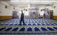 Amid coronavirus crisis, mosques could lose key Ramadan donations