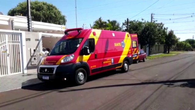 Homem é atendido pelos Socorristas do Siate ao sofre queda no Jardim Itália