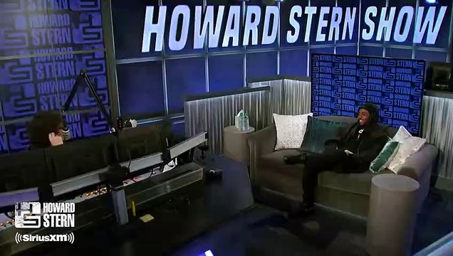 Kendrick Lamar Hung Up on Dr. Dre When the Rap Mogul First Called Him (2017)