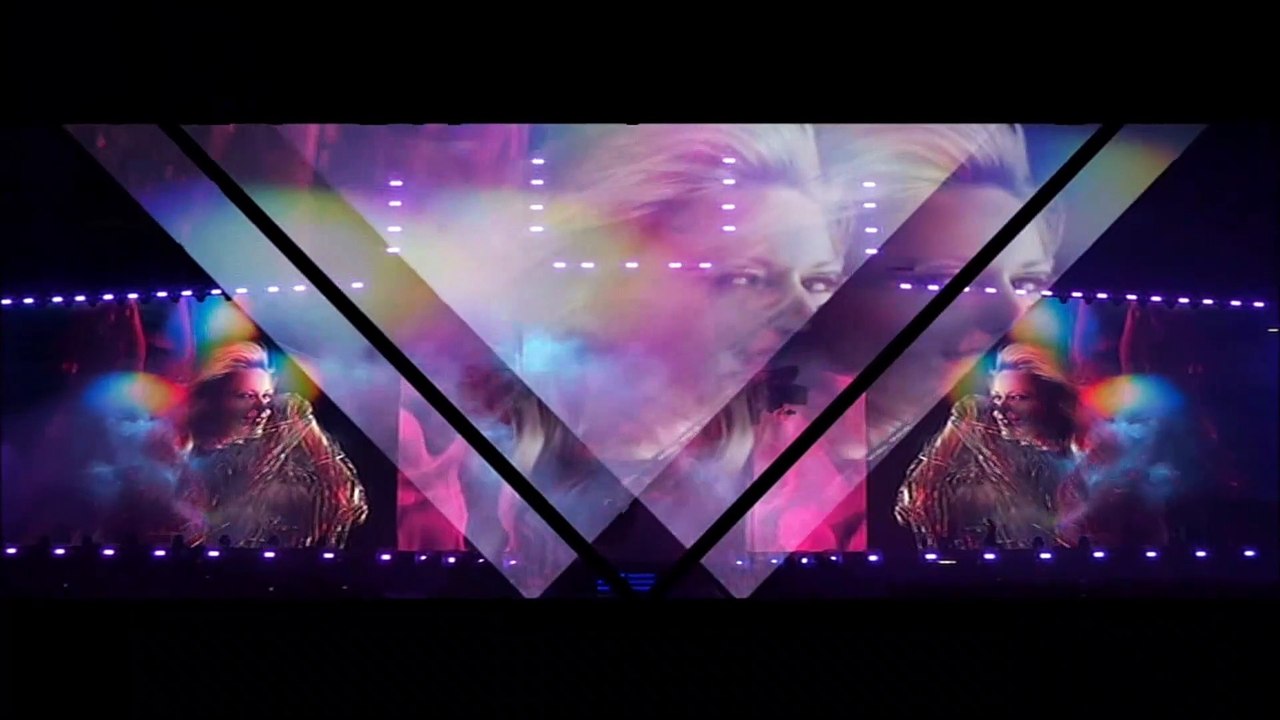 Helene Fischer → Interlude Feuer – (Live) ↔ (From Helene Fischer → Die Stadion-Tour Live)