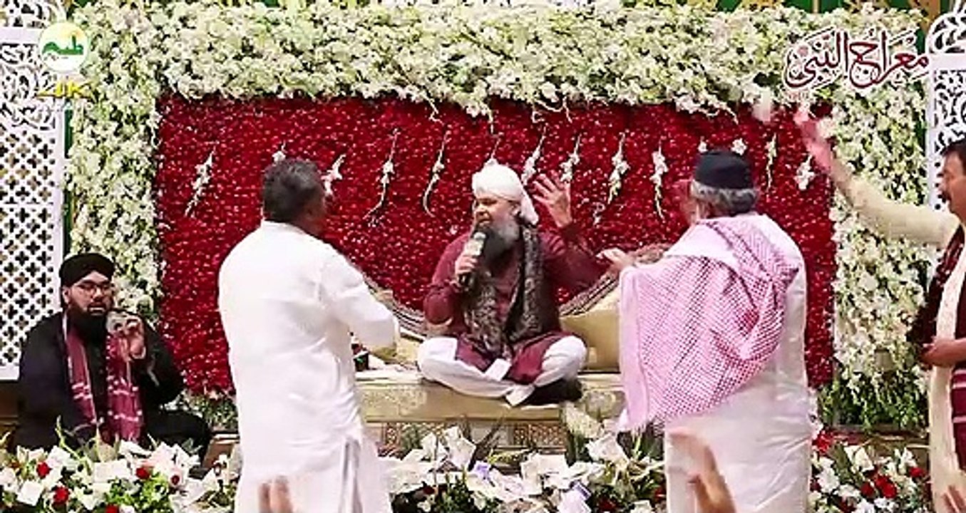Chor Fikr Duniya Ki Chal Madeene Chaltey Hain - Owais Raza Qadri Naat Sharif - YouTube