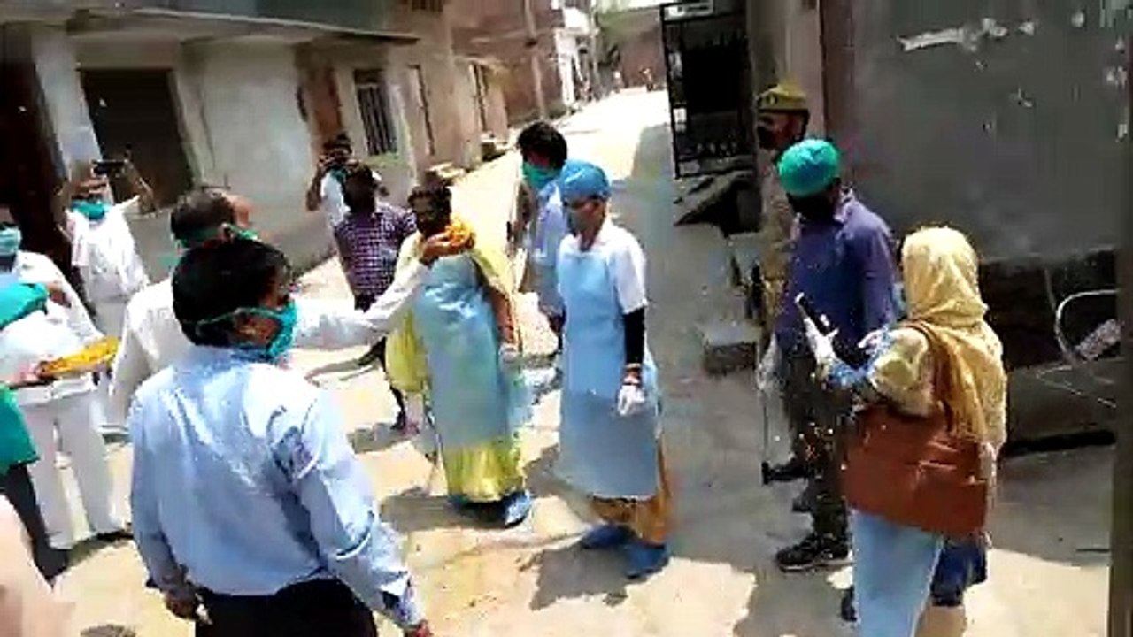 हरदोई: दो दिन में 37259 लोगों की हुई स्क्रीनिंग, बढ़ सकता है संपूर्ण लॉक डाउन