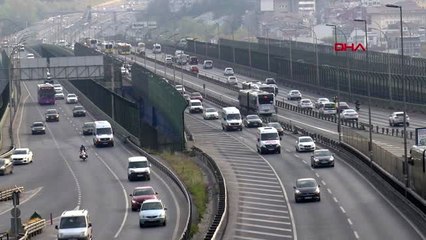 İSTANBUL'DA YASAK KALKTI, ARAÇLAR YOLA ÇIKTI