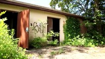 Exploring Abandoned Belle Isle Zoo (Found Cages!)