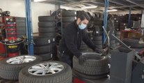 Les conducteurs peuvent désormais faire remplacer leurs pneus d'hiver par ceux d'été