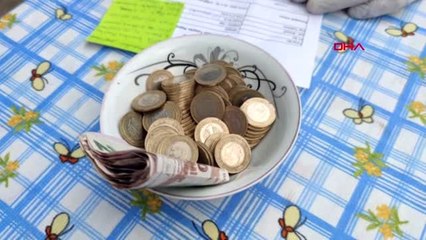 Osmaniye'de, 10 yaşındaki Kaan, biriktirdiği parayı kampanyaya bağışladı