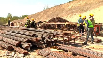 Bakan Karaismailoğlu "Halkalı-Kapıkule Demir Yolu" inşaatında incelemelerde bulundu