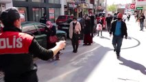 Karaman'da sokağa çıkma kısıtlamasına uymayan iki gence tutanak tutuldu