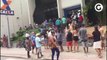 Centenas de pessoas se aglomeram em fila de agência da Caixa em Guarapari