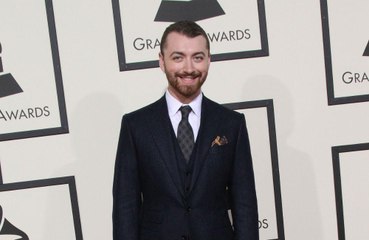 Sam Smith busca relacionamento com homens mais velhos
