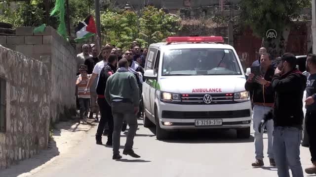 İsrail hapishanesinde hayatını kaybeden Filistinli toprağa verildi