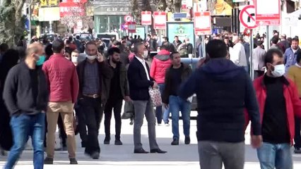 Van'da 4 günlük kısıtlama sonrası caddeler doldu taştı