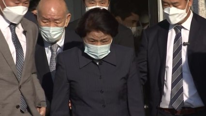 전두환, 사죄 없이 혐의 부인...꾸벅꾸벅 졸기도 / YTN