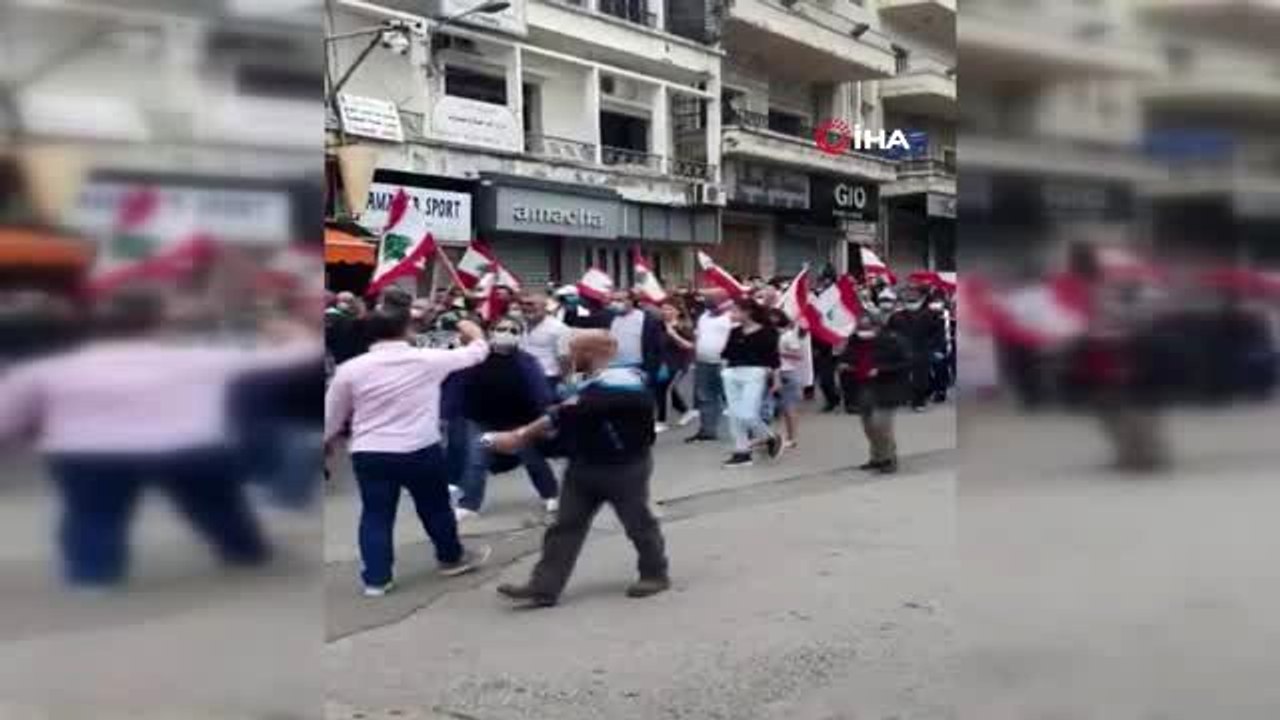 - Lübnan'da ekonomik kriz derinleşiyor- Lübnan'da doların yükselmesiyle hayat pahalılığı artıyor