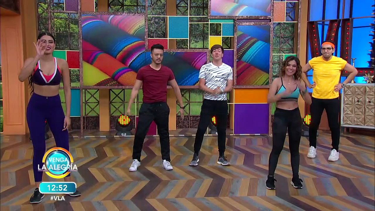 Penélope Menchaca nos hizo bailar muy sexy y sensual en la Zumba. | Venga La Alegría