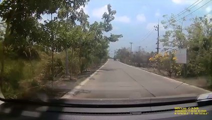 Distracted Lady Runs into Car
