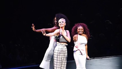 Hot N Cold / Last Friday Night (Witness: The Tour)