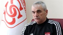 Sivasspor Teknik Direktörü Rıza Çalımbay, Mert Hakan ve Emre Kılınç'ın takımdan gitmesini istiyor