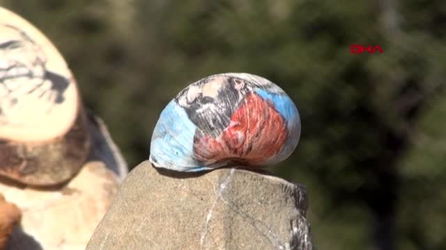 BURDUR Çoban ressam Büşra, koronavirüs günlerini sanatla değerlendiriyor