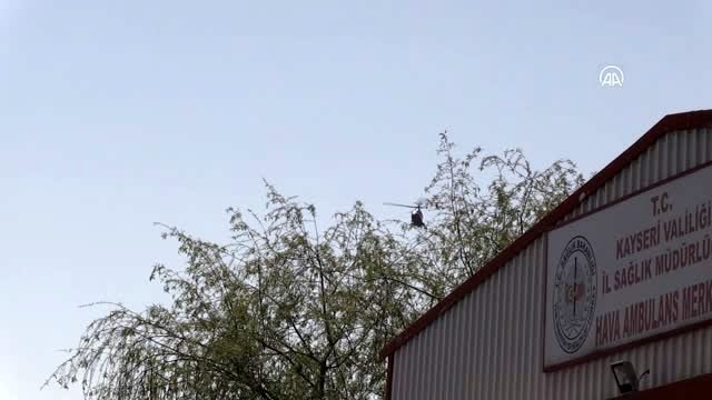 Böbrek büyümesi rahatsızlığı olan kişi fenalaşınca ambulans helikopterle Kayseri'ye getirildi